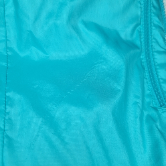 Rare Patagonia Womens Small AQUA Mint Stripe Goose Down Puffer Jacket Warm Snow - Picture 9 of 15